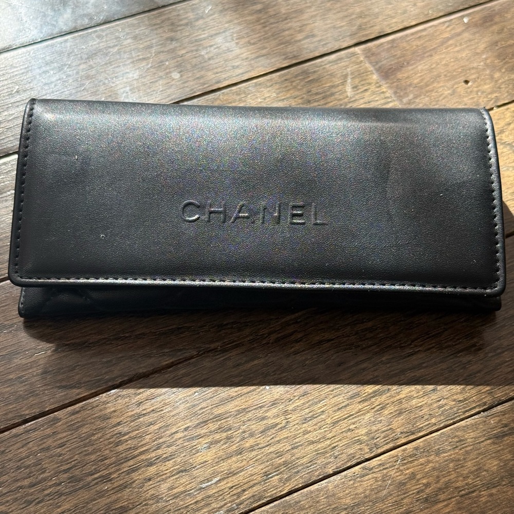 CHANEL Black SmAll Leather Sunglasses Case